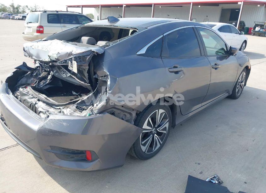 Photo 4 of 2018 Honda Civic EX-T (VIN JHMFC1F38JX009237)