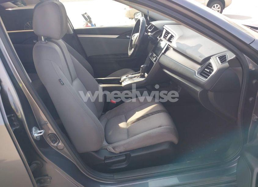 Photo 5 of 2018 Honda Civic EX-T (VIN JHMFC1F38JX009237)