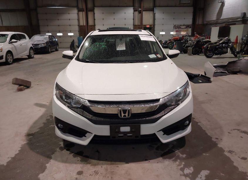 Photo 13 of 2018 Honda Civic EX-T (VIN JHMFC1F38JX037300)