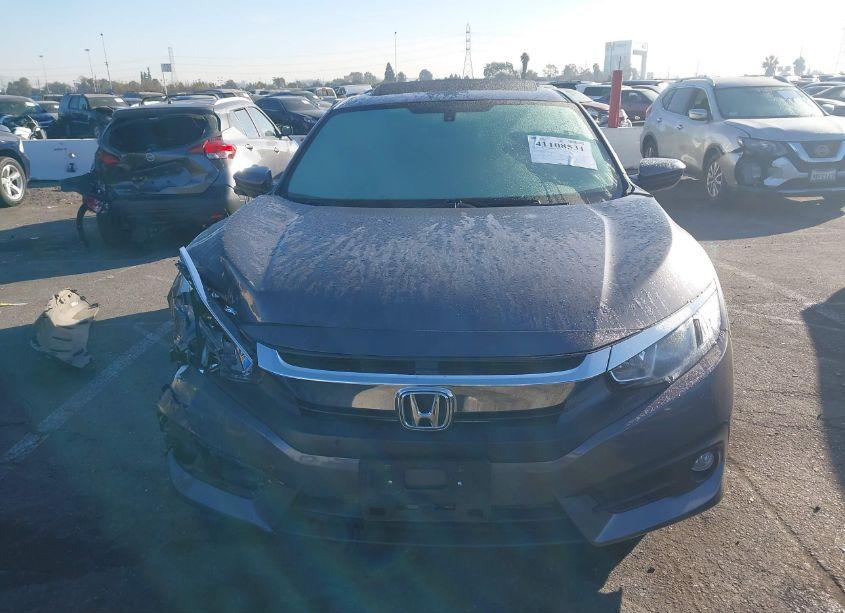 Photo 12 of 2018 Honda Civic EX-T (VIN JHMFC1F38JX042397)