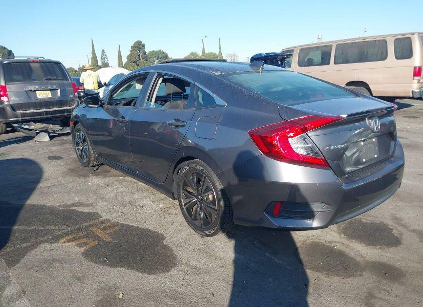 Photo 3 of 2018 Honda Civic EX-T (VIN JHMFC1F38JX042397)