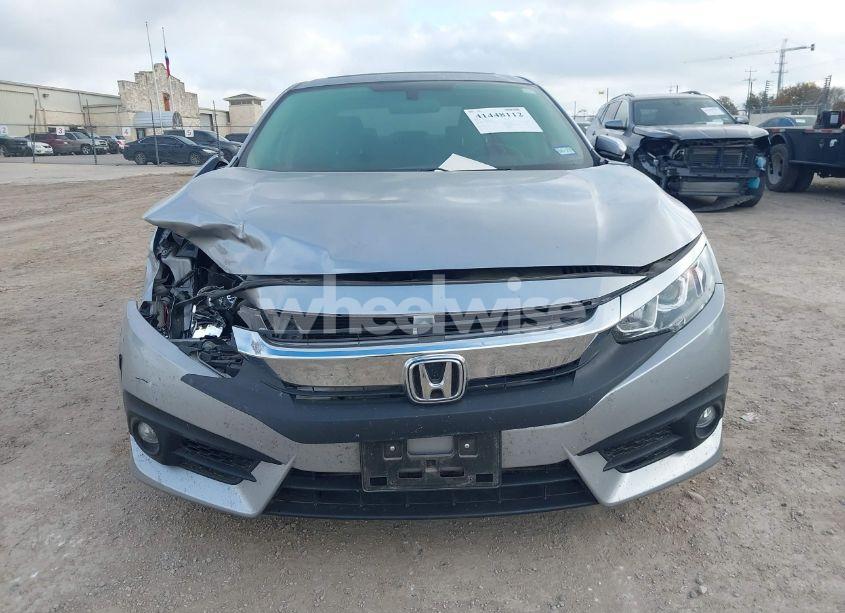 Photo 12 of 2018 Honda Civic EX-T (VIN JHMFC1F38JX044084)