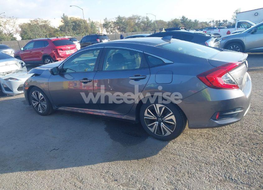 Photo 14 of 2018 Honda Civic EX-T (VIN JHMFC1F39JX005990)