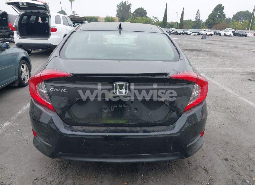 Photo 16 of 2018 Honda Civic EX-T (VIN JHMFC1F39JX033210)