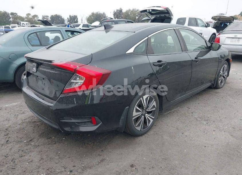 Photo 4 of 2018 Honda Civic EX-T (VIN JHMFC1F39JX033210)