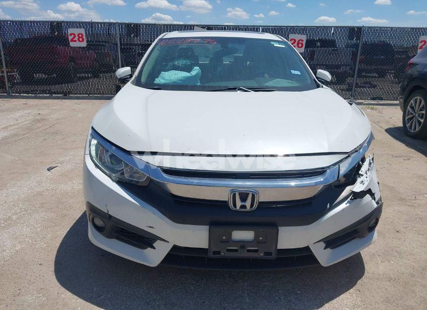 Photo 12 of 2018 Honda Civic EX-T (VIN JHMFC1F3XJX001723)