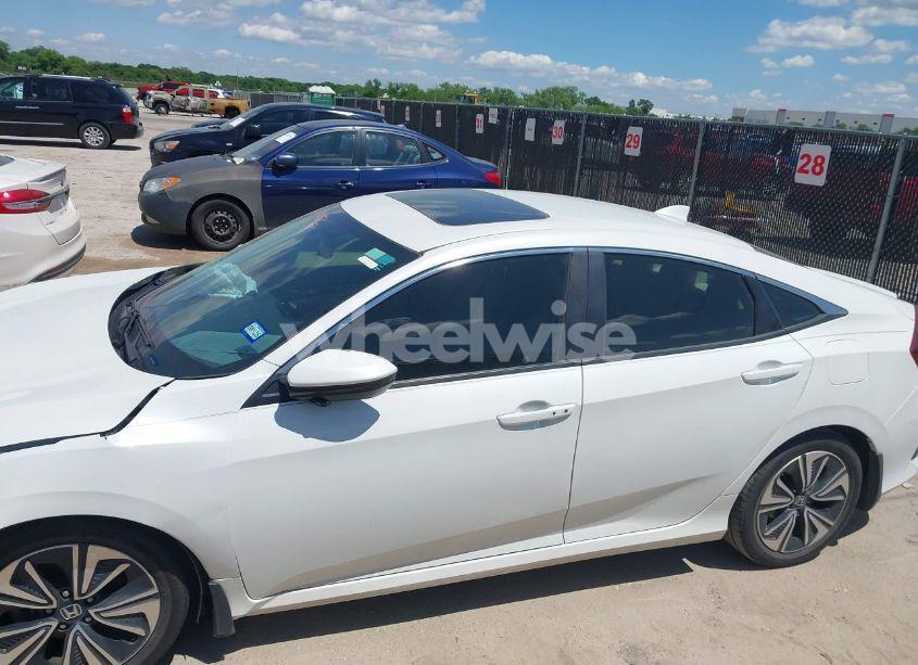 Photo 14 of 2018 Honda Civic EX-T (VIN JHMFC1F3XJX001723)