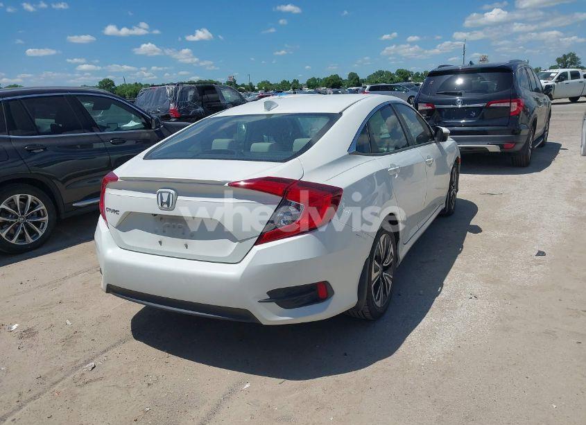 Photo 4 of 2018 Honda Civic EX-T (VIN JHMFC1F3XJX001723)