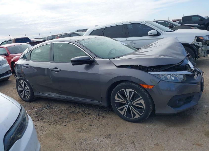 Photo 12 of 2018 Honda Civic EX-T (VIN JHMFC1F3XJX009577)