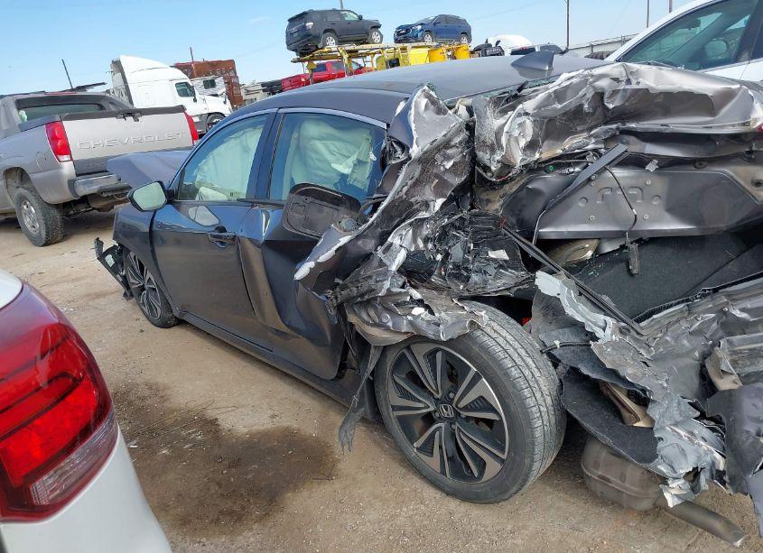 Photo 13 of 2018 Honda Civic EX-T (VIN JHMFC1F3XJX009577)