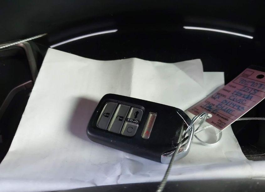 Photo 11 of 2018 Honda Civic EX-T (VIN JHMFC1F3XJX041493)