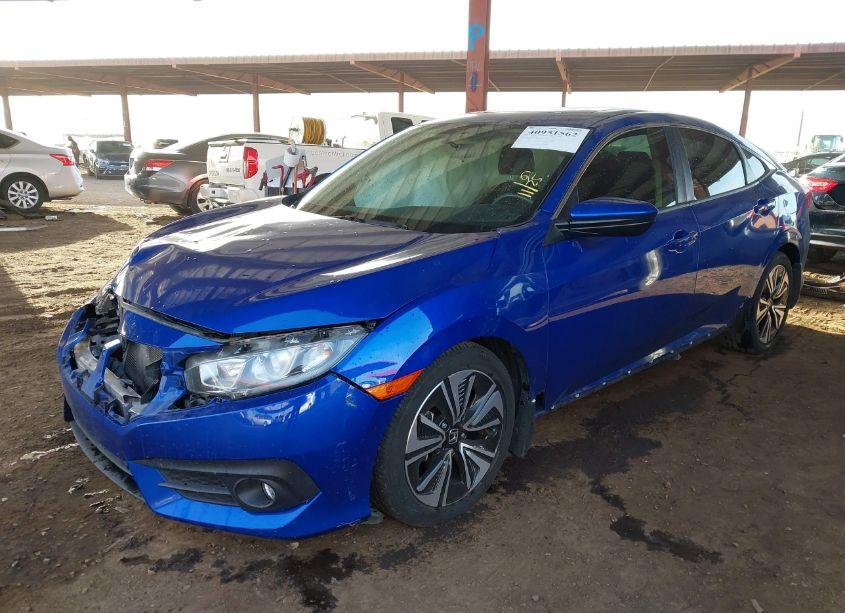 Photo 2 of 2018 Honda Civic EX-T (VIN JHMFC1F3XJX041493)