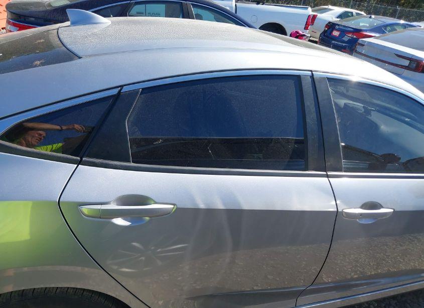 Photo 14 of 2019 Honda Civic EX (VIN JHMFC1F3XKX011217)