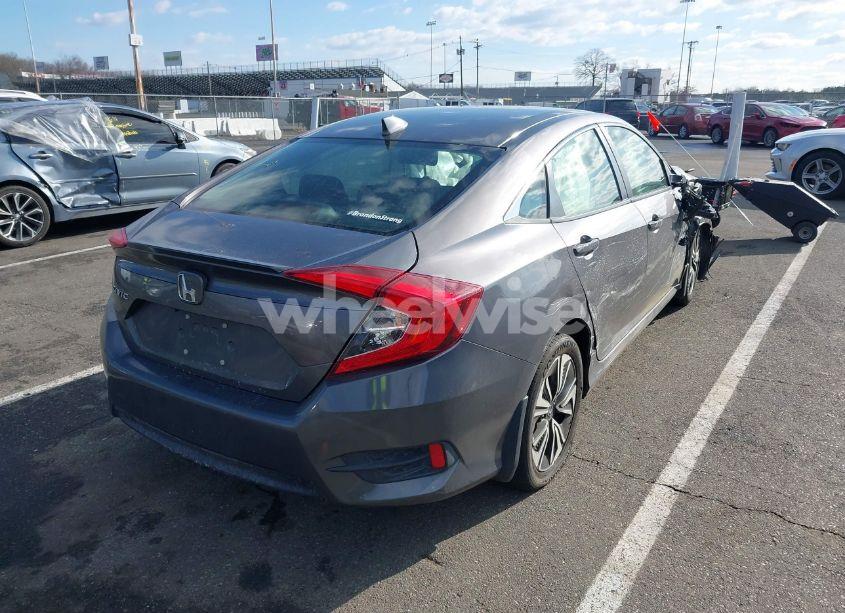 Photo 4 of 2018 Honda Civic EX-T (VIN JHMFC1F40JX008401)