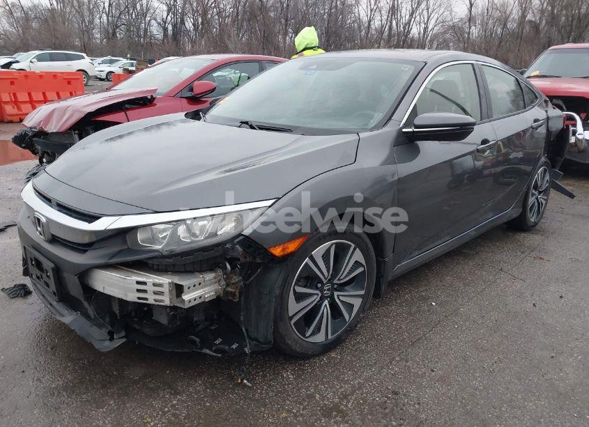 Photo 2 of 2018 Honda Civic EX-T (VIN JHMFC1F46JX007382)