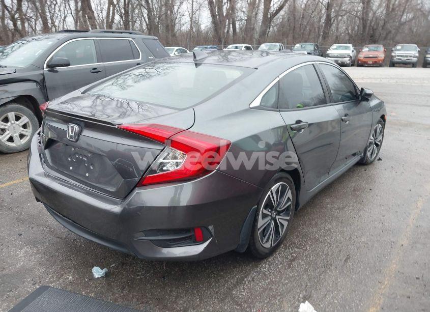 Photo 4 of 2018 Honda Civic EX-T (VIN JHMFC1F46JX007382)