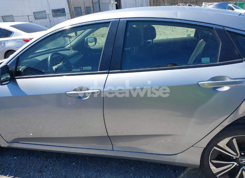 Photo 14 of 2018 Honda Civic EX-T (VIN JHMFC1F4XJX030941)