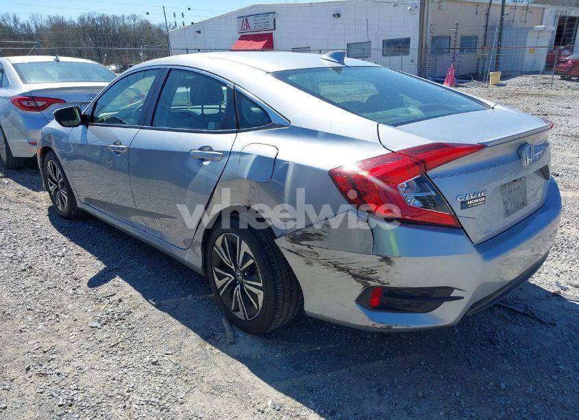 Photo 3 of 2018 Honda Civic EX-T (VIN JHMFC1F4XJX030941)