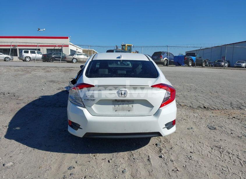 Photo 16 of 2018 Honda Civic EX-L (VIN JHMFC1F71JX030448)