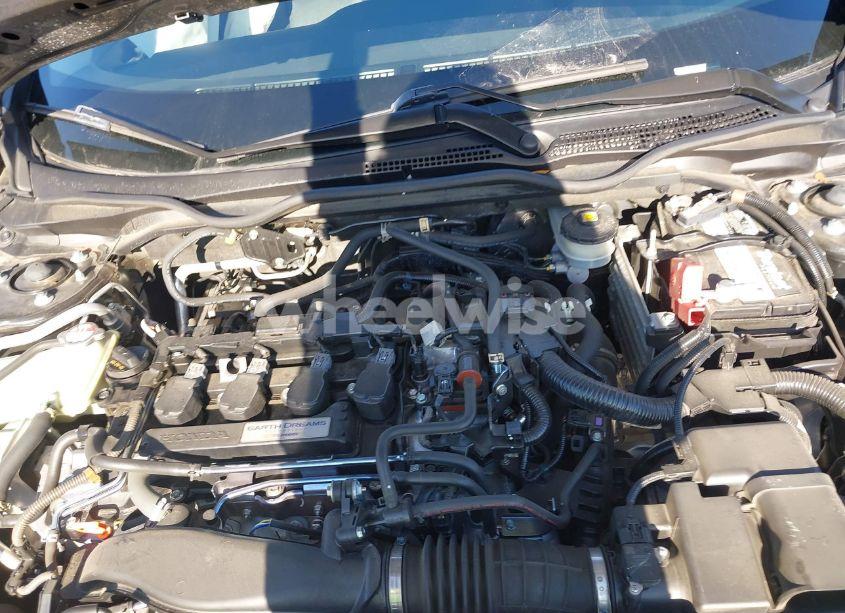 Photo 10 of 2018 Honda Civic EX-L (VIN JHMFC1F72JX004747)