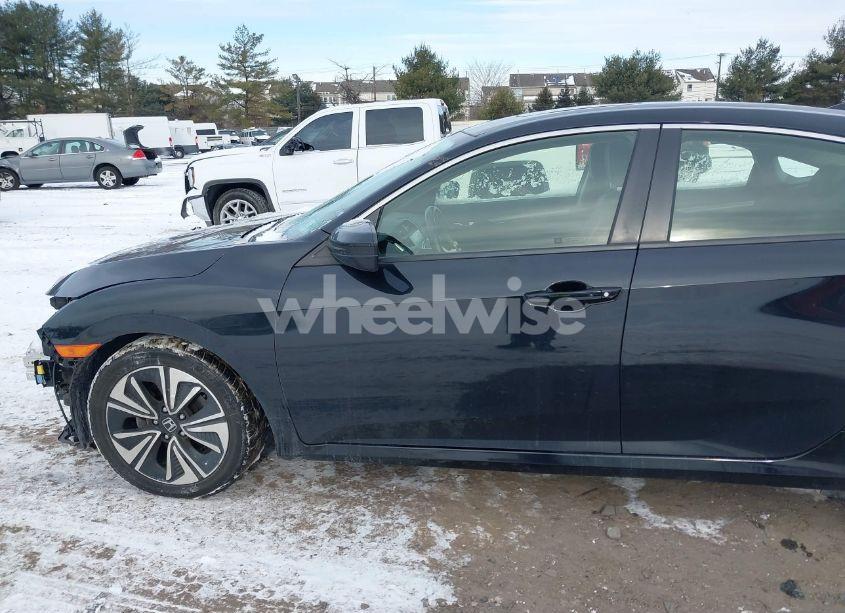 Photo 12 of 2018 Honda Civic EX-L (VIN JHMFC1F73JX005261)