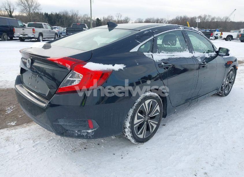 Photo 4 of 2018 Honda Civic EX-L (VIN JHMFC1F73JX005261)