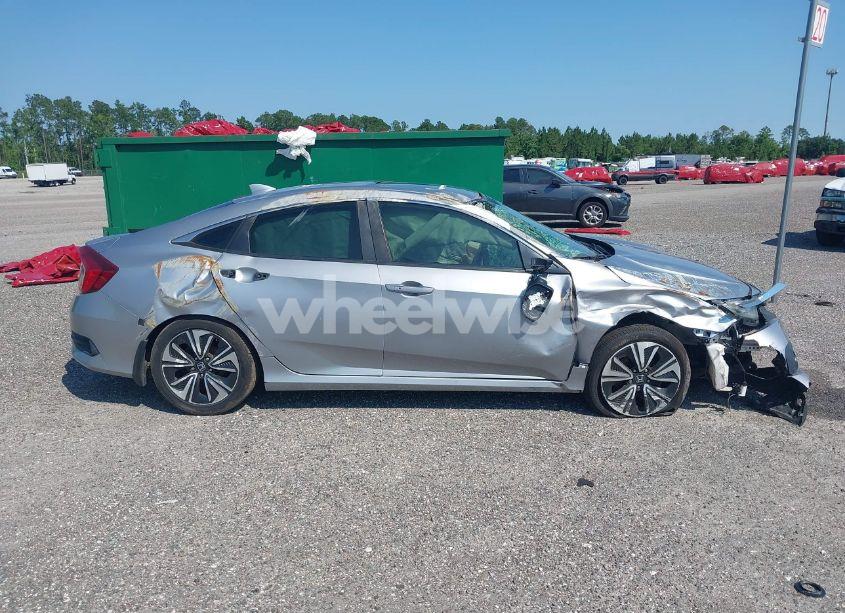 Photo 12 of 2018 Honda Civic EX-L (VIN JHMFC1F73JX021301)