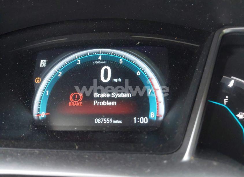 Photo 14 of 2018 Honda Civic EX-L (VIN JHMFC1F73JX021301)