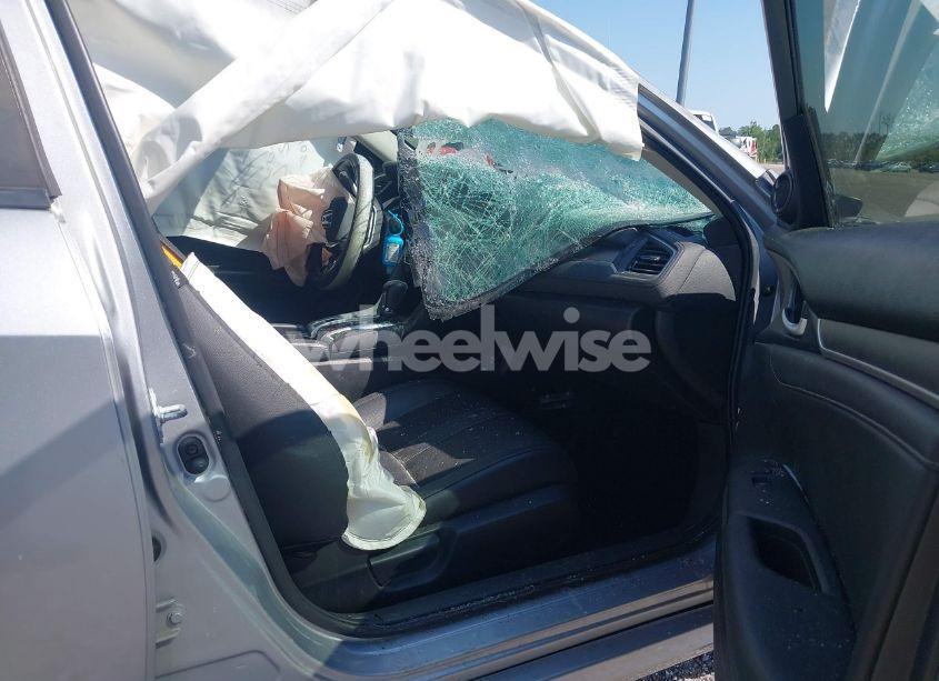 Photo 5 of 2018 Honda Civic EX-L (VIN JHMFC1F73JX021301)