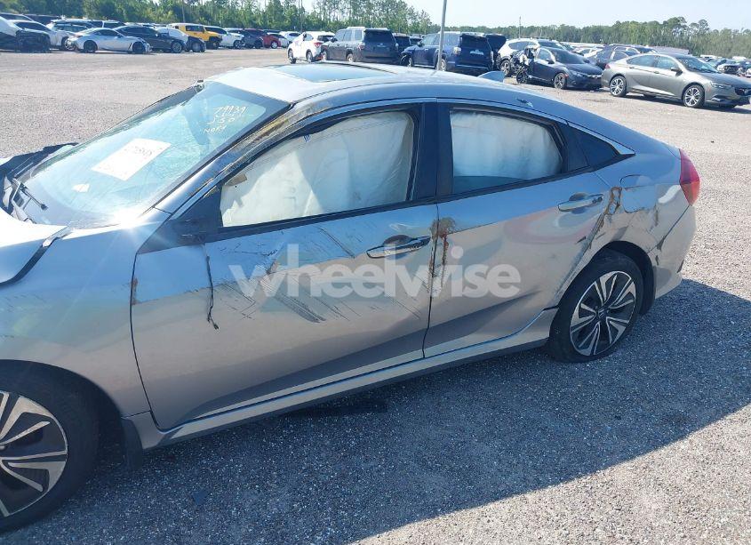 Photo 6 of 2018 Honda Civic EX-L (VIN JHMFC1F73JX021301)