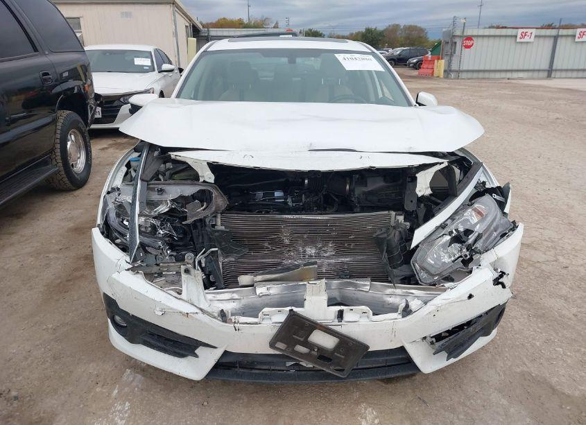 Photo 13 of 2018 Honda Civic EX-L (VIN JHMFC1F75JX001065)