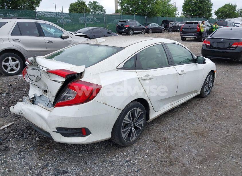 Photo 4 of 2018 Honda Civic EX-L (VIN JHMFC1F76JX016447)