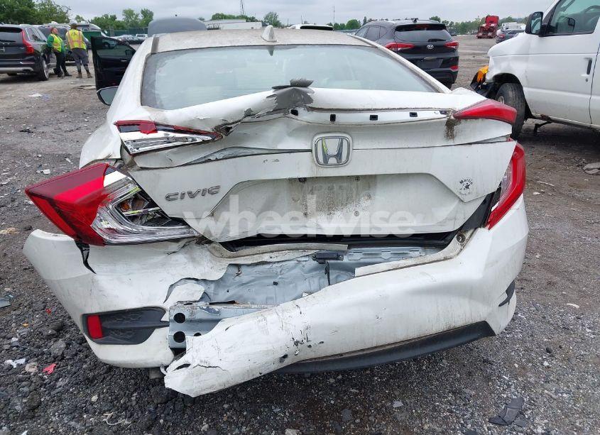 Photo 6 of 2018 Honda Civic EX-L (VIN JHMFC1F76JX016447)