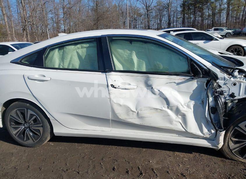 Photo 13 of 2018 Honda Civic EX-L (VIN JHMFC1F76JX020403)