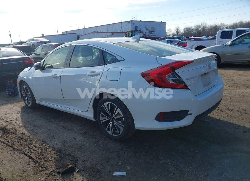 Photo 3 of 2018 Honda Civic EX-L (VIN JHMFC1F76JX020403)