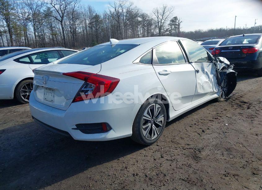 Photo 4 of 2018 Honda Civic EX-L (VIN JHMFC1F76JX020403)