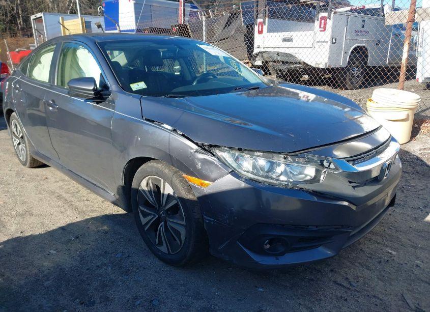 2018 Honda Civic EX-L (VIN JHMFC1F76JX022121) main photo