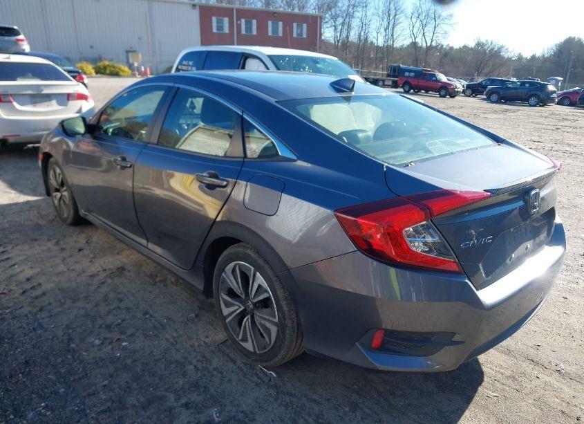 Photo 3 of 2018 Honda Civic EX-L (VIN JHMFC1F76JX022121)