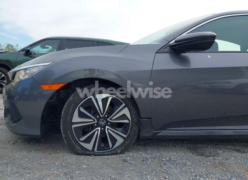Photo 17 of 2018 Honda Civic EX-L (VIN JHMFC1F76JX025214)