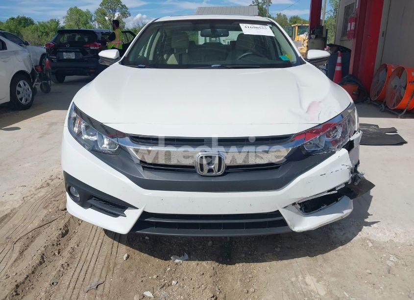 Photo 12 of 2018 Honda Civic EX-L (VIN JHMFC1F76JX038593)