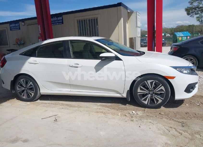 Photo 13 of 2018 Honda Civic EX-L (VIN JHMFC1F76JX038593)