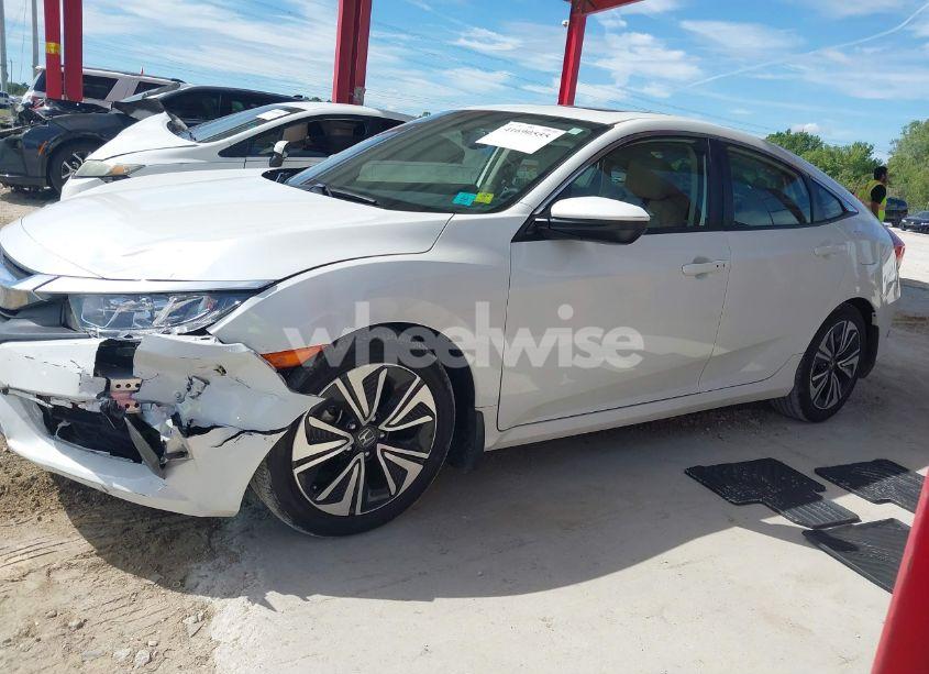 Photo 14 of 2018 Honda Civic EX-L (VIN JHMFC1F76JX038593)