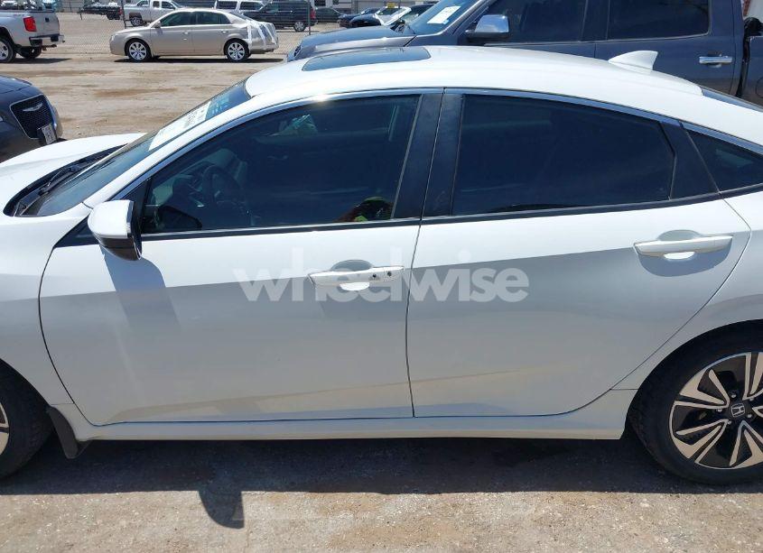 Photo 14 of 2018 Honda Civic EX-L (VIN JHMFC1F77JX011144)