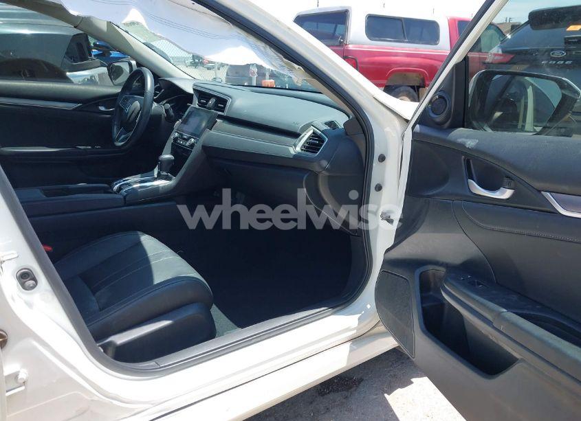 Photo 5 of 2018 Honda Civic EX-L (VIN JHMFC1F77JX011144)