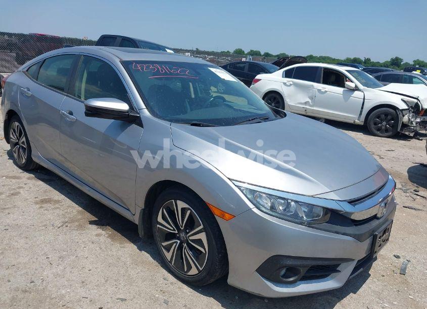 2018 Honda Civic EX-L (VIN JHMFC1F77JX017199) main photo