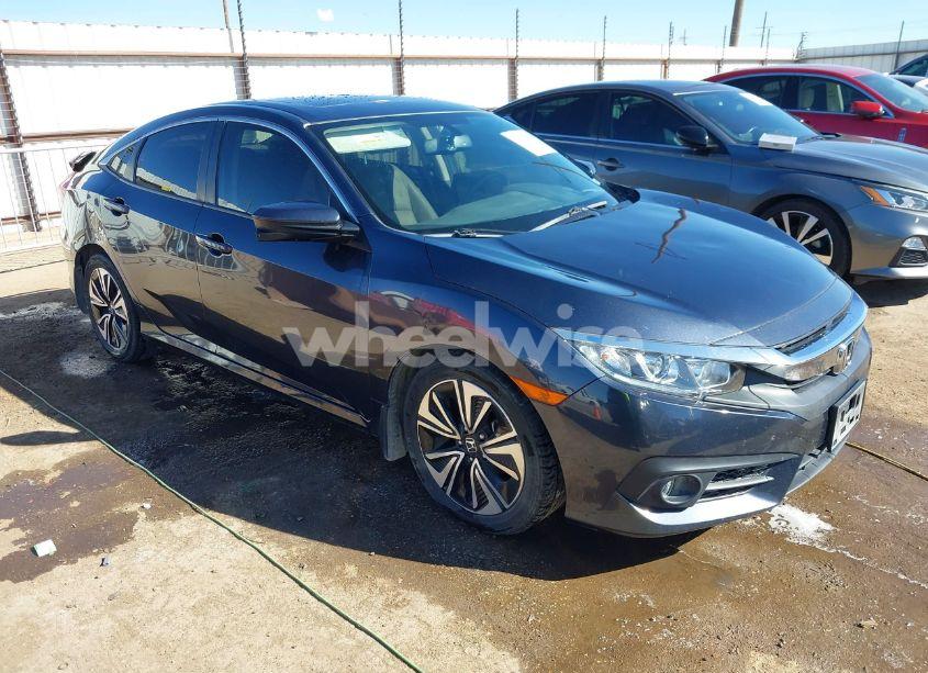 2018 Honda Civic EX-L (VIN JHMFC1F77JX038652) main photo