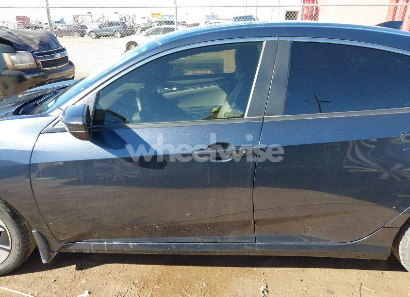 Photo 14 of 2018 Honda Civic EX-L (VIN JHMFC1F77JX038652)