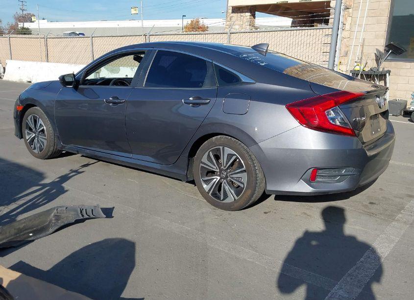 Photo 3 of 2018 Honda Civic EX-L (VIN JHMFC1F78JX011251)