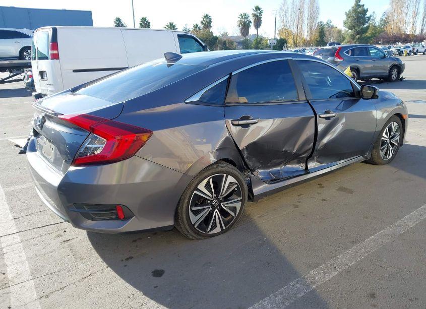 Photo 4 of 2018 Honda Civic EX-L (VIN JHMFC1F78JX011251)