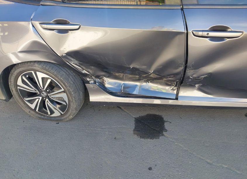 Photo 6 of 2018 Honda Civic EX-L (VIN JHMFC1F78JX011251)